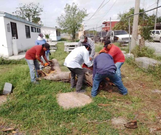 Retiran riesgos de planteles educativos