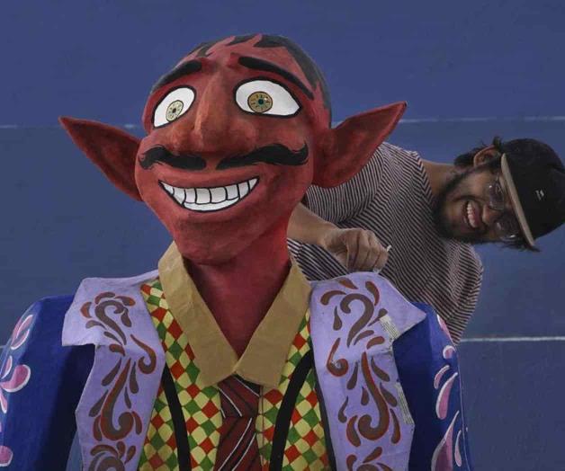 Tradicional quema de Judas vuelve con su buen humor a México