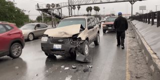 #Policía / Accidente múltiple carretera a Río Bravo, en #Reynosa, precaución en la zona.