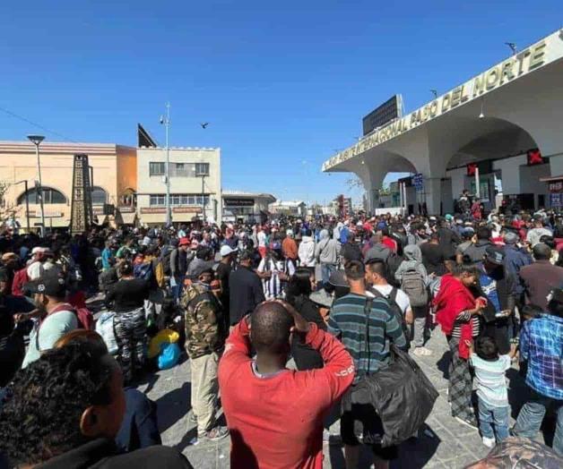 Cierran puerto fronterizo de Cd. Juárez por migrantes