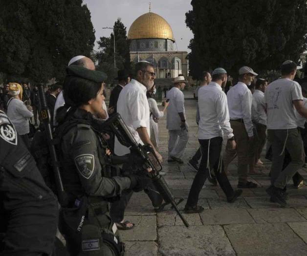 Ejército israelí mata a menor palestino en tensa Cisjordania