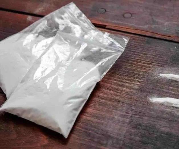 Detienen a una mujer con 56 libras de coca