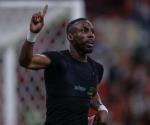 Reyes pide a Quiñones se naturalice para ir a la Selección