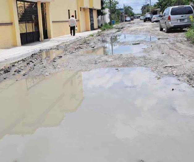 Cumplen 2 años de padecer por fugas de aguas negras