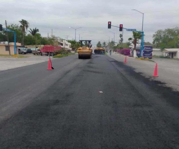 Continúa reencarpetado de principales accesos Continúa reencarpetado de principales accesos