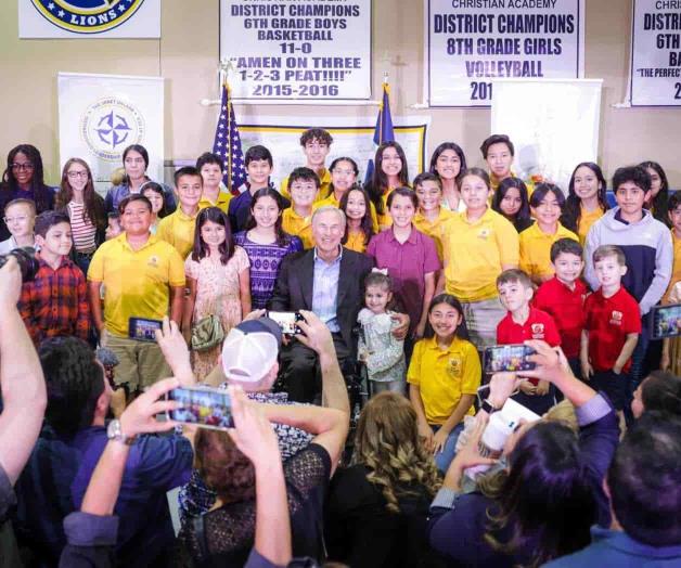 Aboga Abbott por los padres