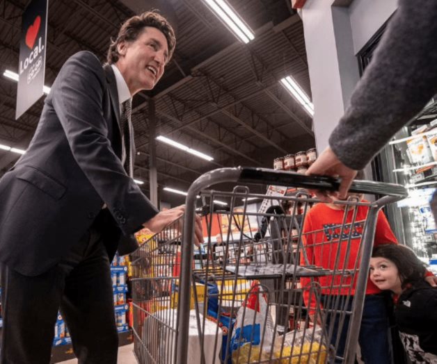 Trudeau insta a joven contra el aborto a pensar un poco más