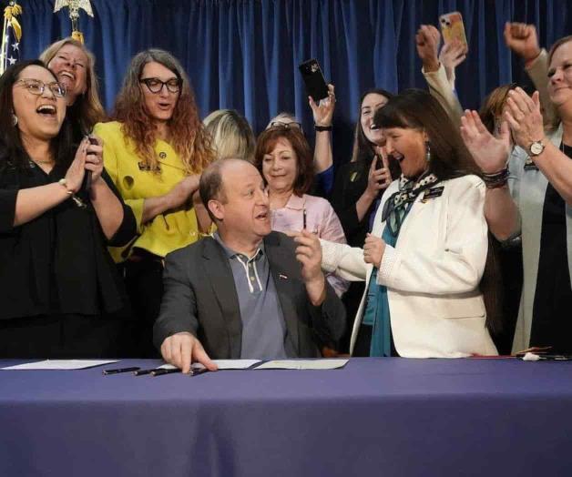 Promulgan leyes proaborto