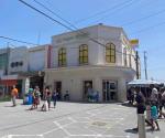 Hurta pareja mercancía de tienda departamental