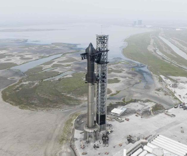 Autorizan probar enorme cohete