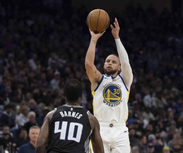 Warriors inician los playoffs con título en mente