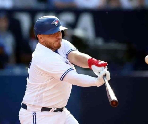 Kirk protagoniza triunfo de Toronto sobre Rays Kirk protagoniza triunfo de Toronto sobre Rays