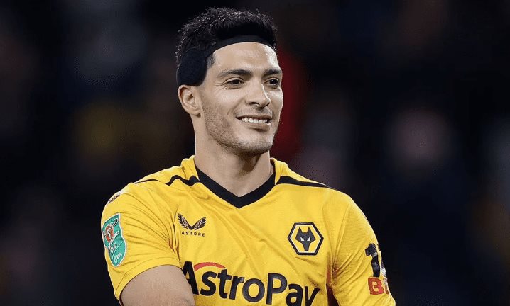 Raúl Jiménez y el equipo europeo que buscaría ficharlo