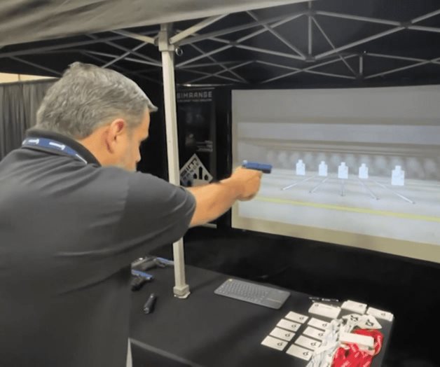 Entrenarán maestros en manejo de armas