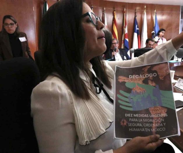 Entregan a diputados decálogo para migración segura 