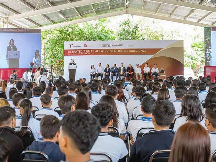 Previenen adicciones entre los estudiantes Previenen adicciones entre los estudiantes