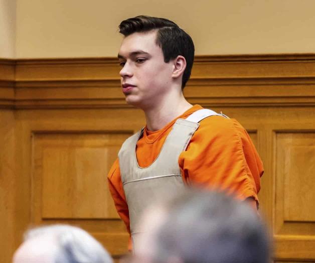 Confiesan adolescentes haber matado a maestra