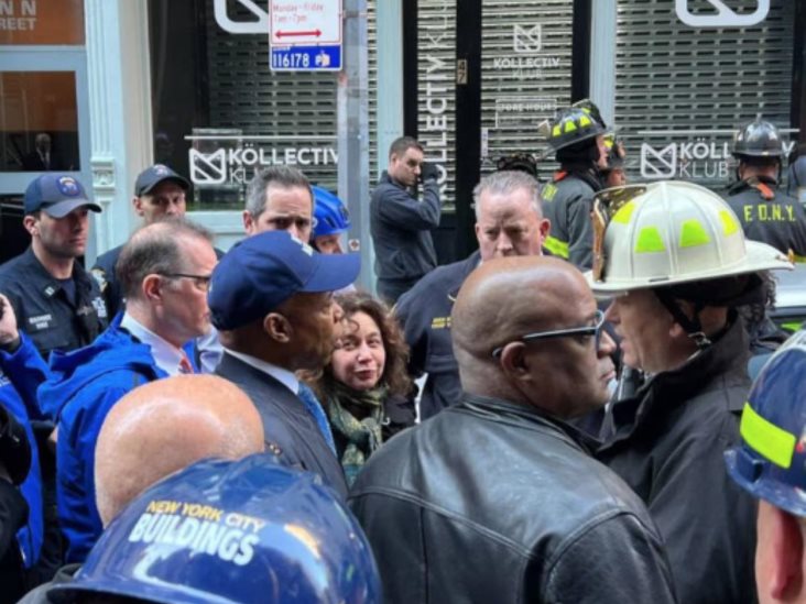 Colapsa estacionamiento en Nueva York; reportan varios heridos Colapsa estacionamiento en Nueva York; reportan varios heridos