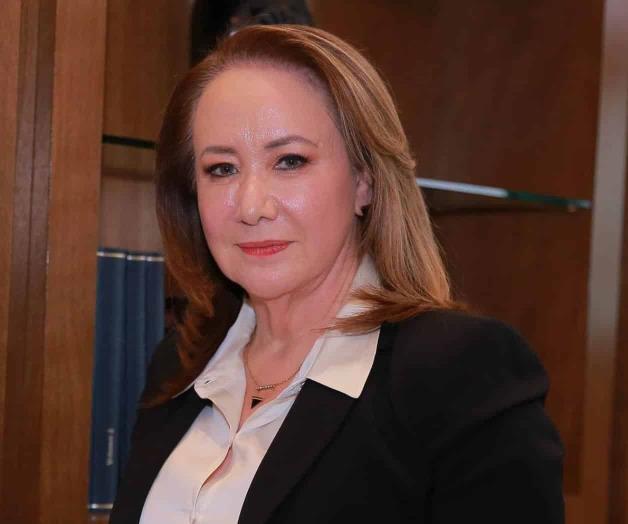 Desechan amparo de Esquivel; UNAM puede resolver plagio