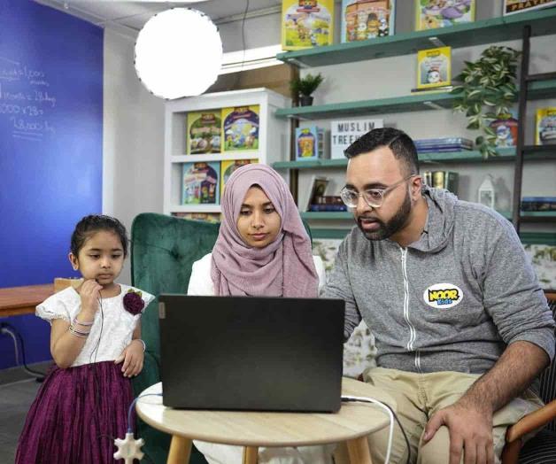 Busca dar identidad a niños musulmanes