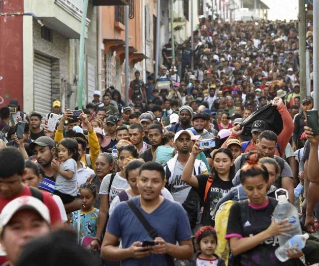 Sale caravana migrante de Tapachula para exigir justicia