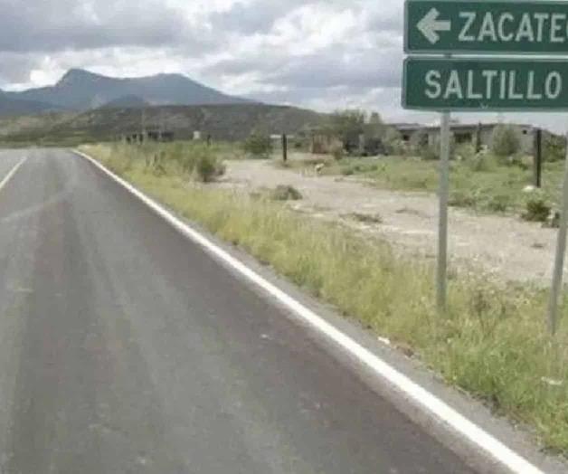 Atacan a familia en ruta sin ley