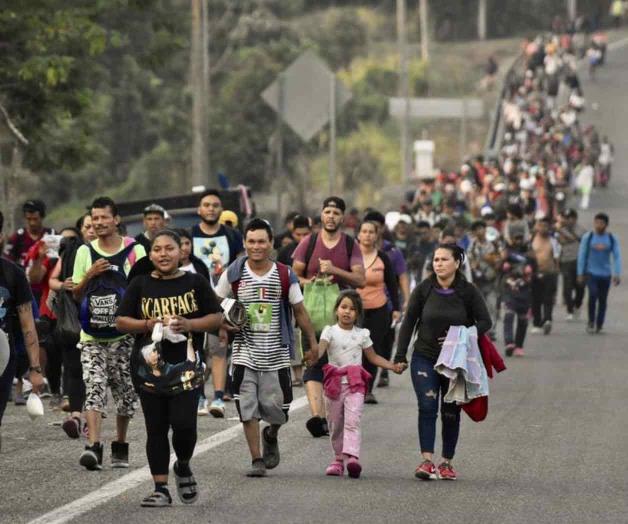 México: migrantes exigen documentos y amenazan con protesta