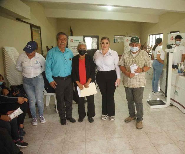 Llevan la atención médica a La Joya Llevan la atención médica a La Joya