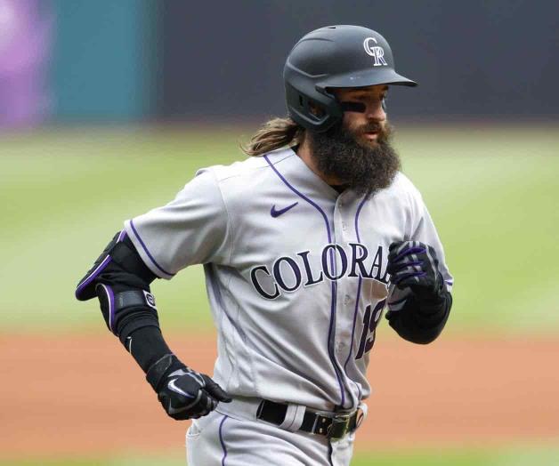 Blackmon abre juego con jonrón Blackmon abre juego con jonrón