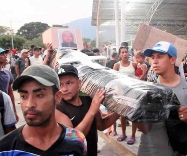 Muere migrante en la nueva caravana