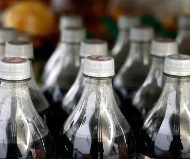 Hacienda destaca menor consumo de refrescos por IEPS