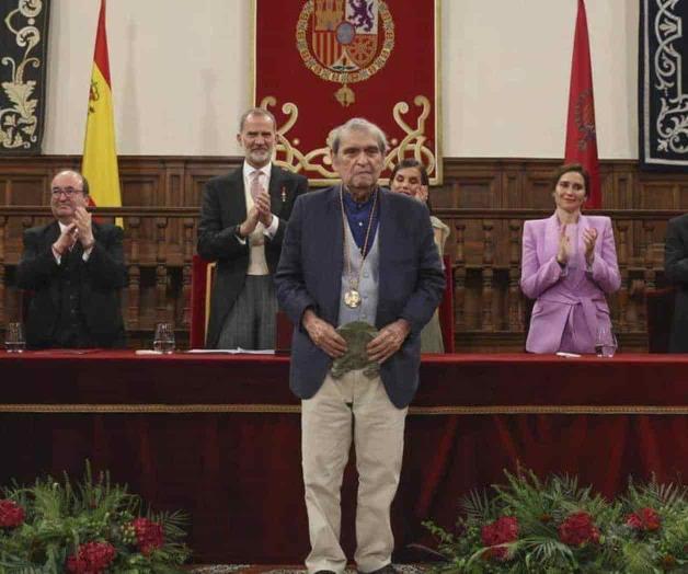 Recibe prestigioso galardón