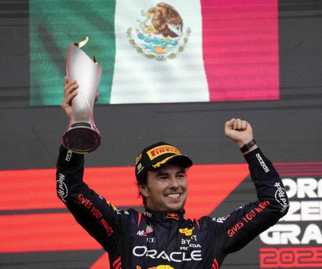 Checo Pérez gana el GP de Azerbaiyán