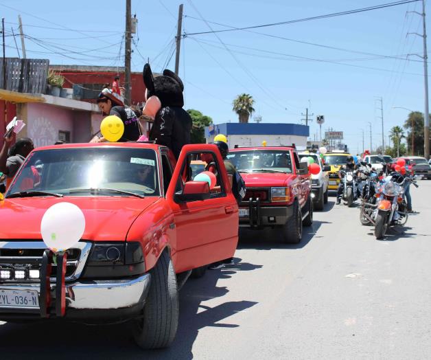 Llevan alegría a todos los niños en su día Llevan alegría a todos los niños en su día