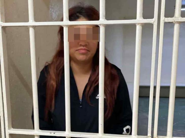 Paga multa y deja a novia detenida por escandalizar Paga multa y deja a novia detenida por escandalizar