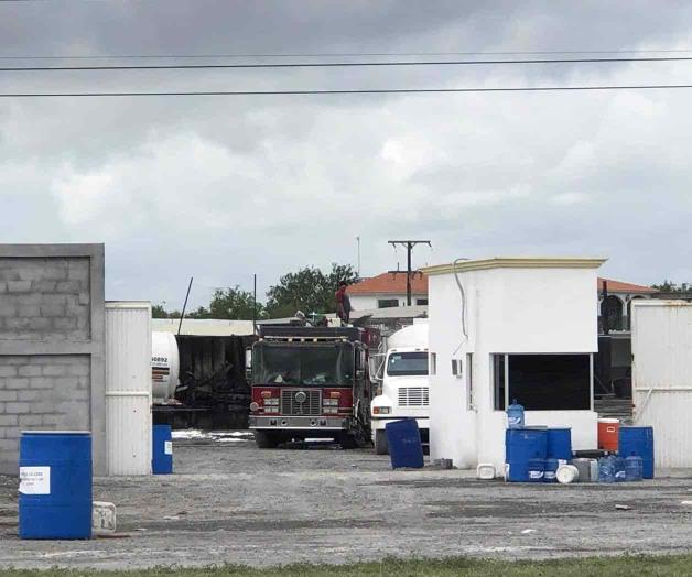 Controlan megaincendio Controlan megaincendio