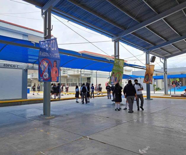 Concientizan a estudiantes sobre peligro de adicciones