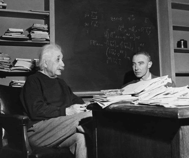 La biografía definitiva de Robert Oppenheimer, el padre de la bomba atómica