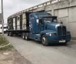#MATAMOROS Hasta 24 horas tardan los transportistas para cruzar a Estados Unidos, empresarios alzan la voz e inconformidad contra estas medidas, se manifiestan en el acceso al Puente los "Tomates"