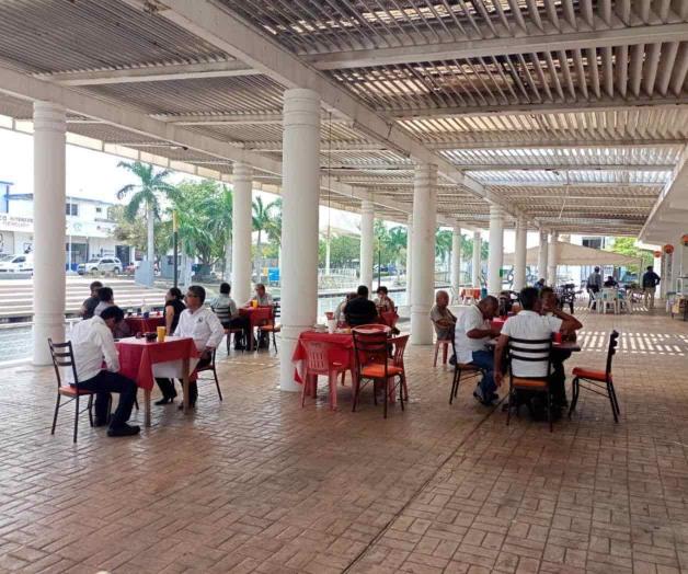 Mercado Avila Camacho vive en el olvido