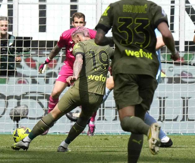 Milan gana confianza al vencer por 2-0 a la Lazio