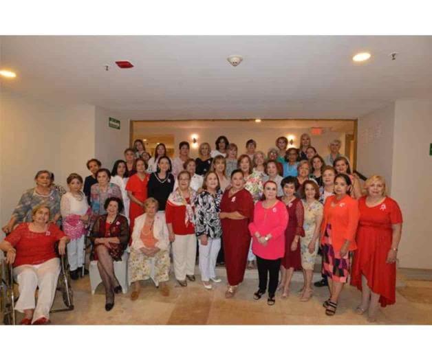 Celebran el Día de las Madres Celebran el Día de las Madres