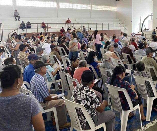 Realizan pago de pensión universal