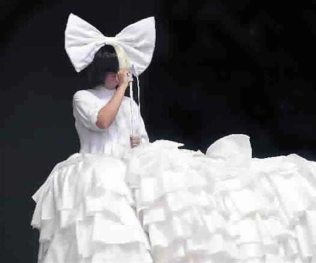 Se casa Sia con Dan Bernard 