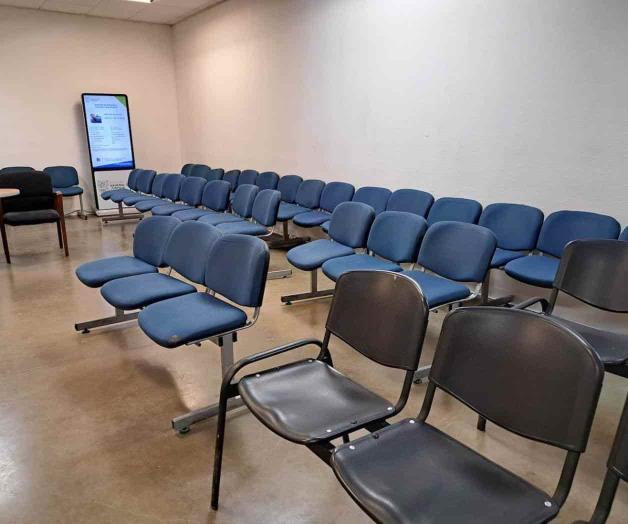 Por la celebración posponen trámites