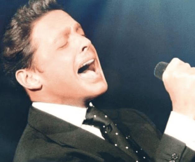 Luis Miguel comparte foto con su madre Marcela Basteri