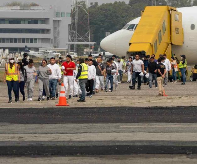 EU envía a Guatemala tres vuelos con deportados a horas del fin del Título 42 EU envía a Guatemala tres vuelos con deportados a horas del fin del Título 42