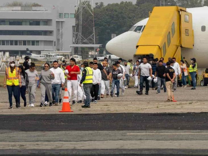 EU envía a Guatemala tres vuelos con deportados a horas del fin del Título 42 EU envía a Guatemala tres vuelos con deportados a horas del fin del Título 42