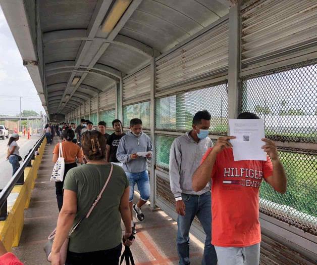 Deporta EU a 200 migrantes en plena crisis Deporta EU a 200 migrantes en plena crisis