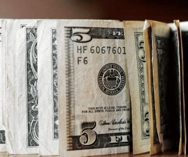 Precio del dólar: Moneda abre en 17.63 pesos al mayoreo